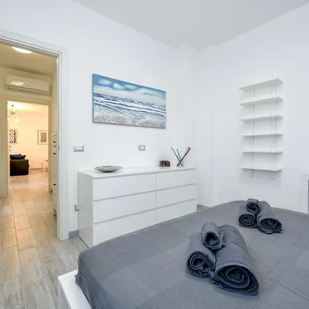 Apartment Virgo - Italian Homing Desenzano del Garda
