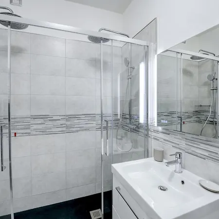 Apartment Virgo - Italian Homing Desenzano del Garda