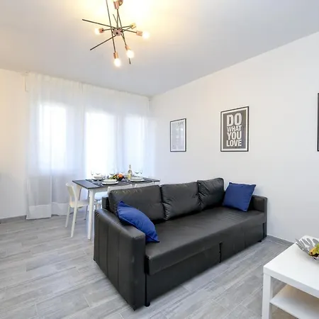 Virgo - Italian Homing Apartment *